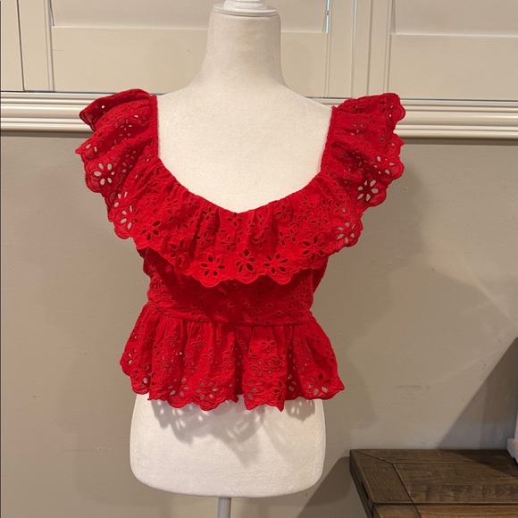 En Saison Tops - En Saison Scarlet Eyelet Blouse